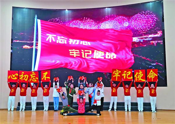 非遗剪纸迎新春 剪出浓浓“年味儿”